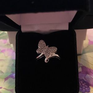 10k white gold and diamond butterfly ring